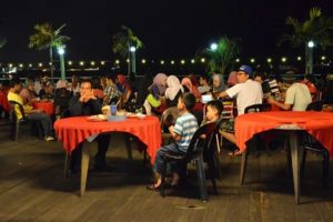 Kedai Makan di Kampong Dungun, Malaysia