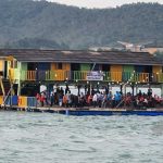 Kedai Makan Terapung